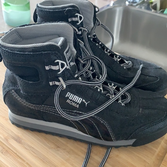 Puma sneakers size 6 or 36 - Picture 2 of 3